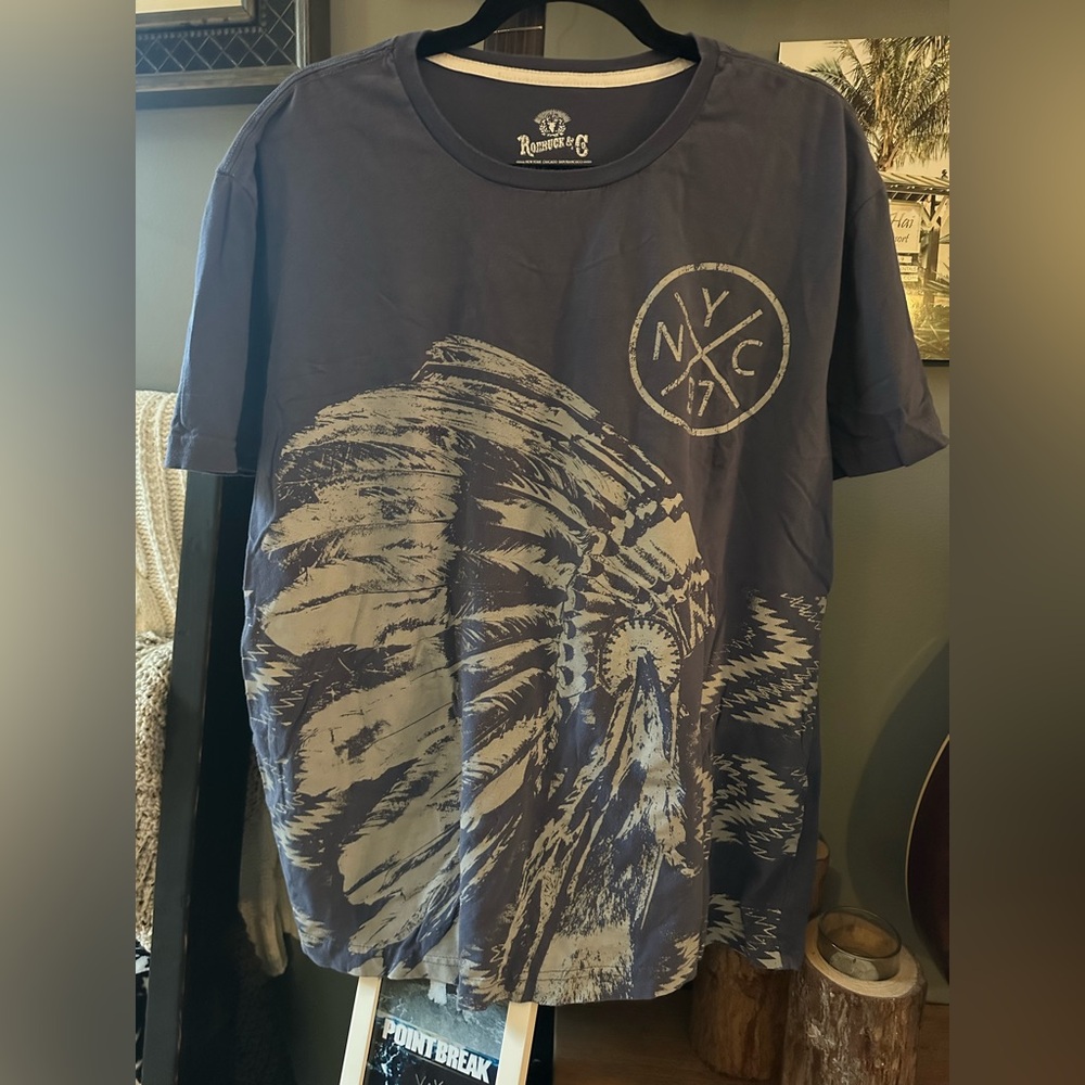 Roebuck & Co. Men's Gray Graphic Tee